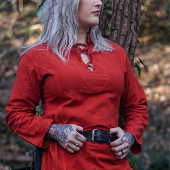 Verillas Renaissance Tunic - Picture 1 of 5